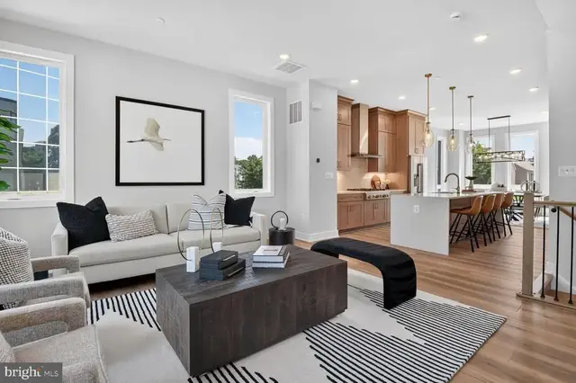 2127 East Jefferson St, North Bethesda