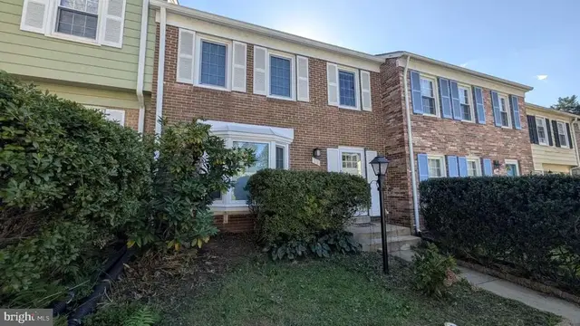 13 Marwood Ct, Rockville