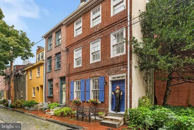 819 S Hancock St, Philadelphia