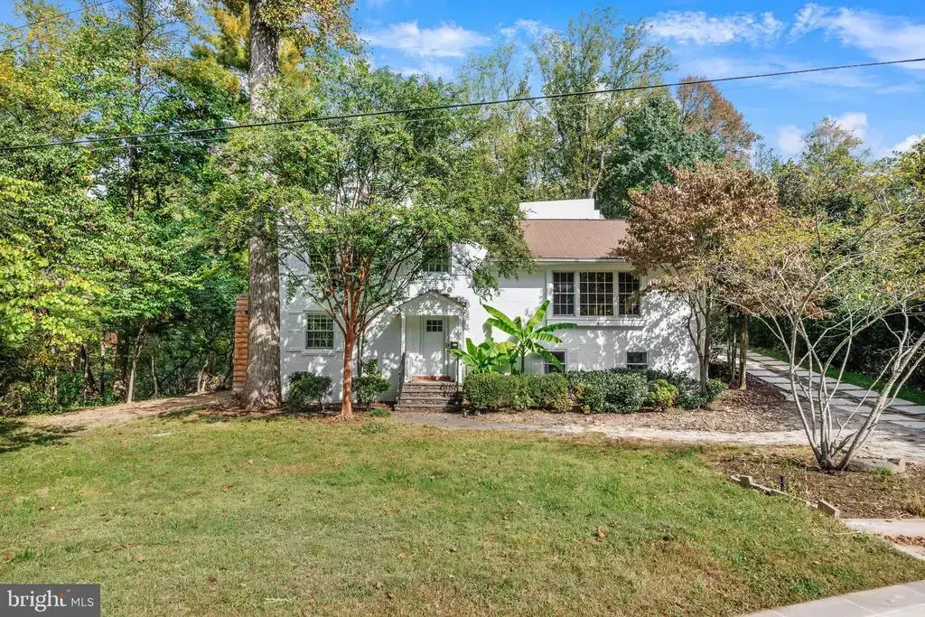 8829 Ridge Rd, BETHESDA