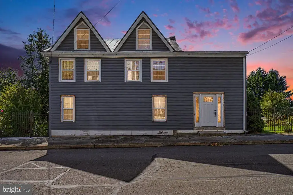 321 Pottsville St, LYKENS