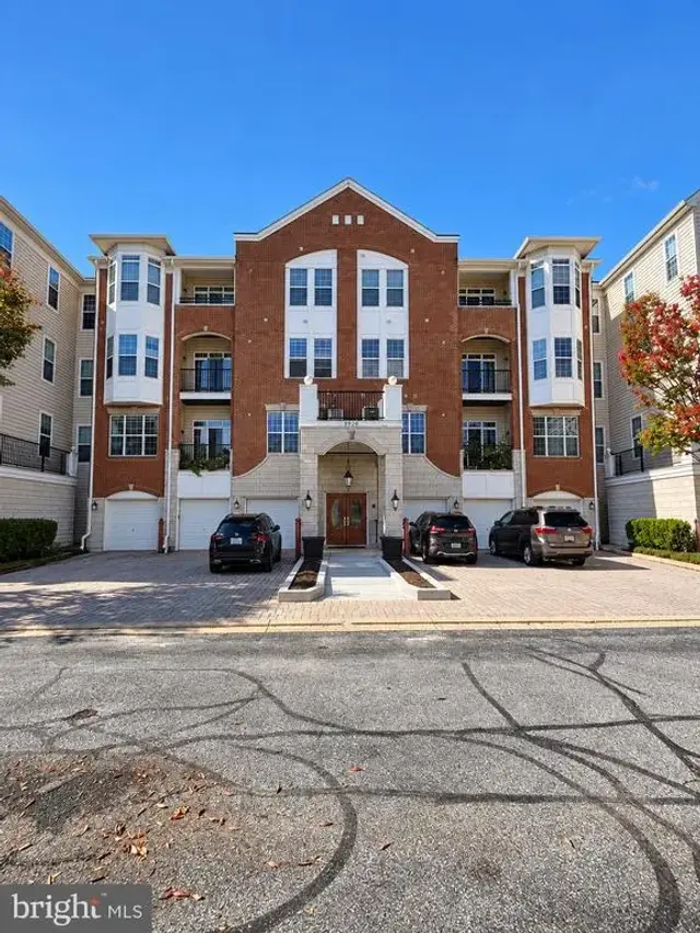 5920 Great Star Dr #305, Clarksville