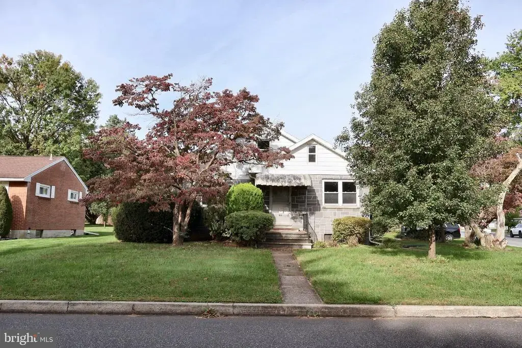 100 W 48th St, READING