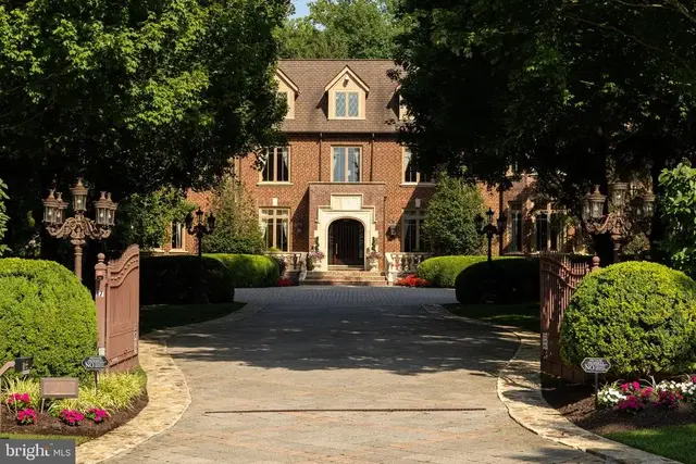 17 Summit Ln, Wilmington