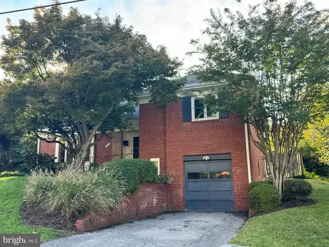 5742 26th St Nw, Washington