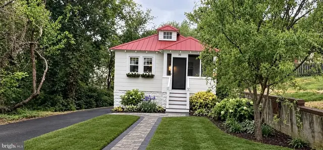 30 Woodlawn Ave, Annapolis