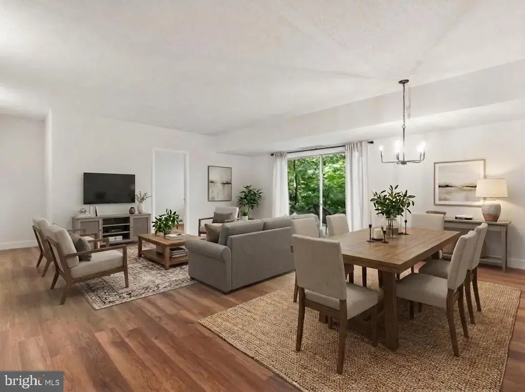 12656 Dara Dr #t2, WOODBRIDGE