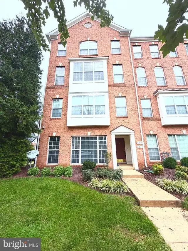 6275 Aster Haven Cir, Haymarket