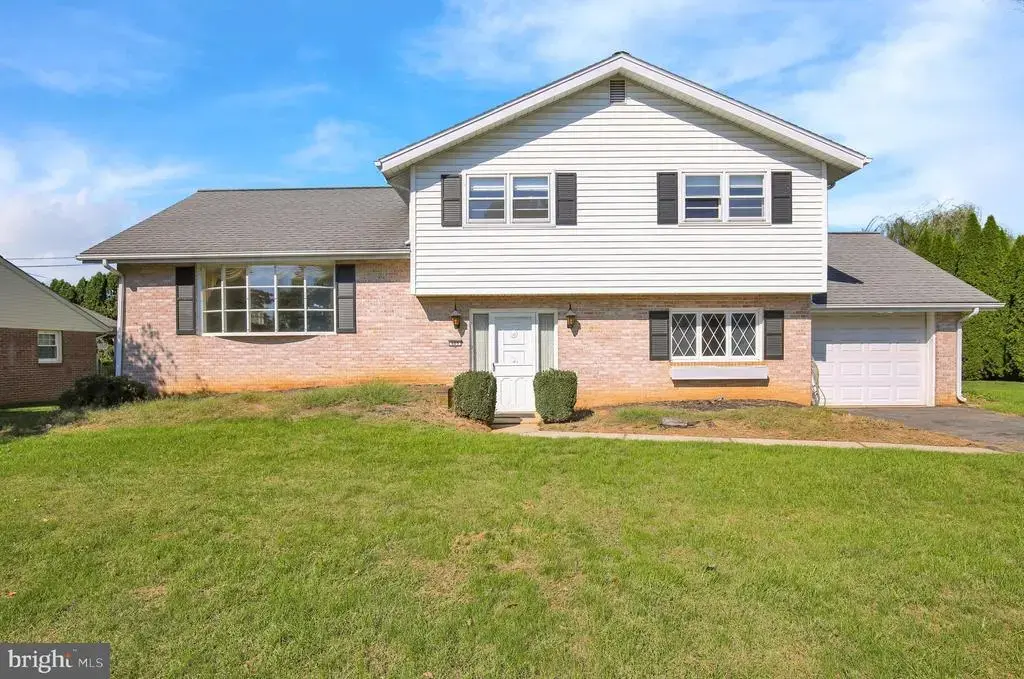 409 Belair Dr, LANCASTER