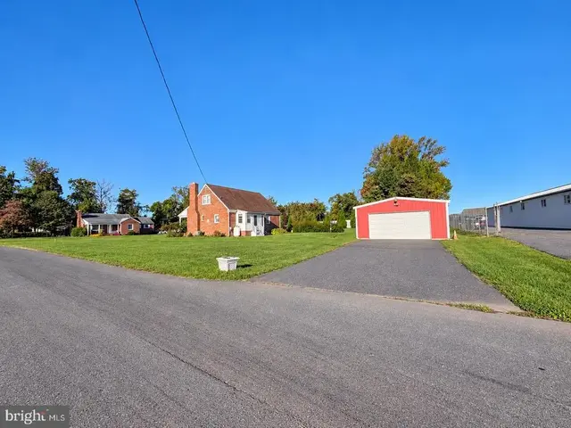 1904 W Grove Ave, Fallston