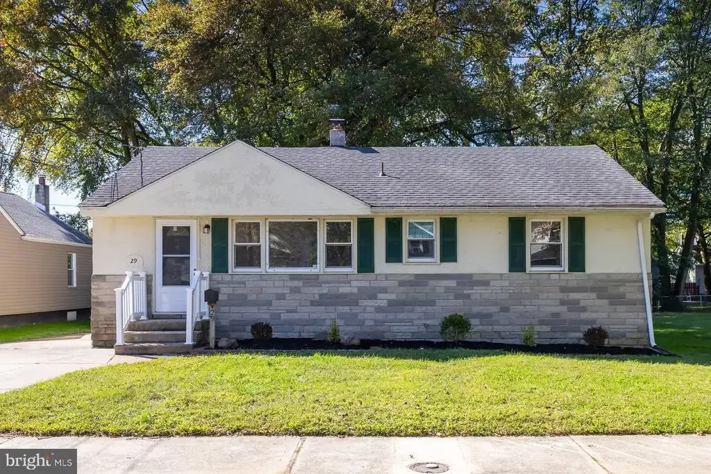29 Harding Ave, PENNSVILLE