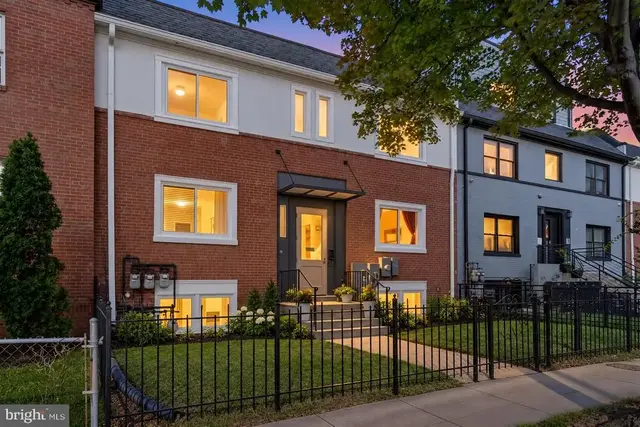 1216 Raum St Ne, Washington