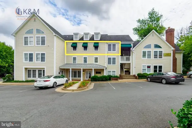 10520 Warwick Ave #b8, Fairfax