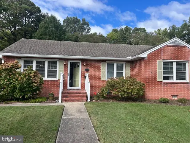409 Talbot Ave, Cambridge