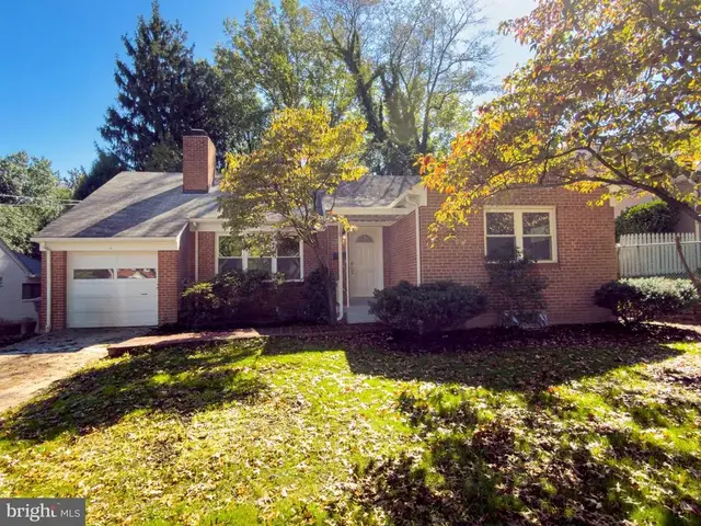 7015 Western Ave Nw, Washington