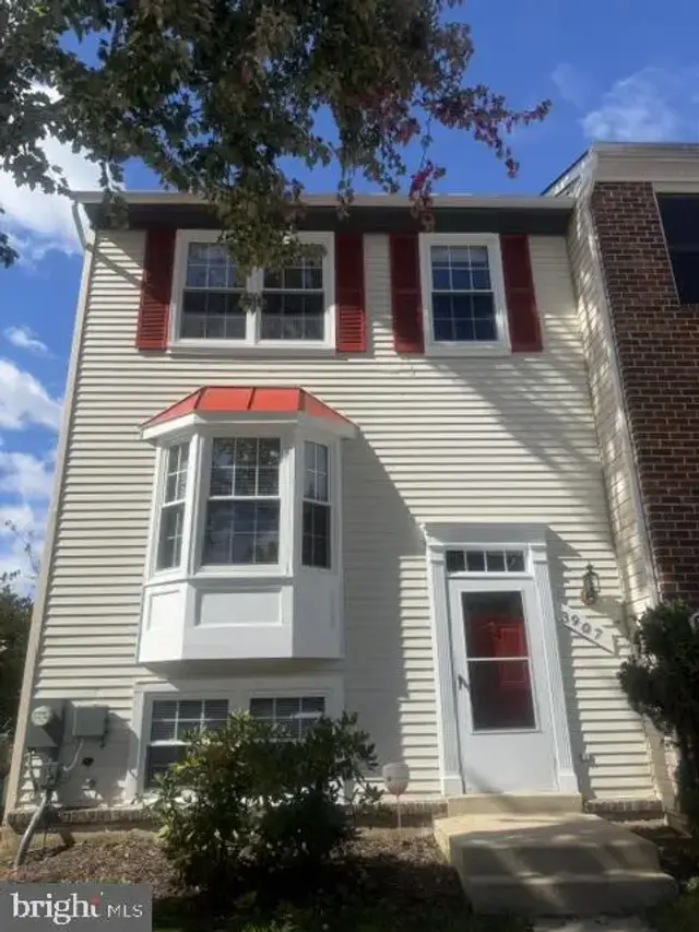 3907 Emblem Cor, Bowie