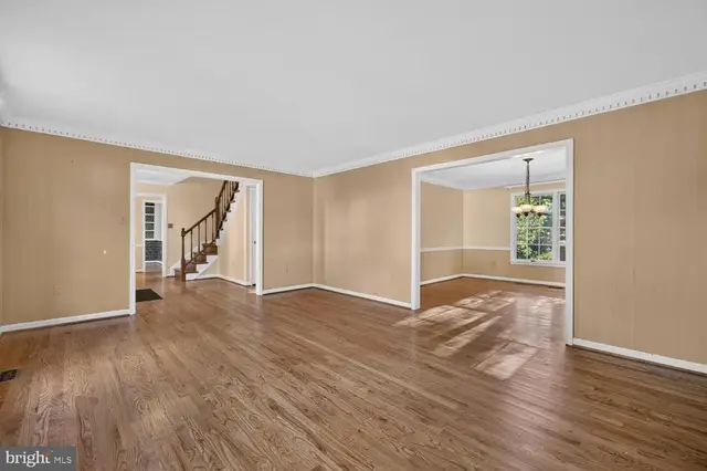 2512 Locustwood Pl, Silver Spring