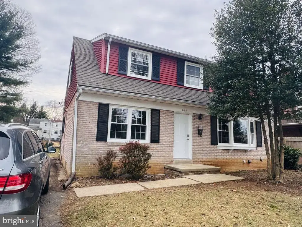 105 Haskell Dr, LANCASTER