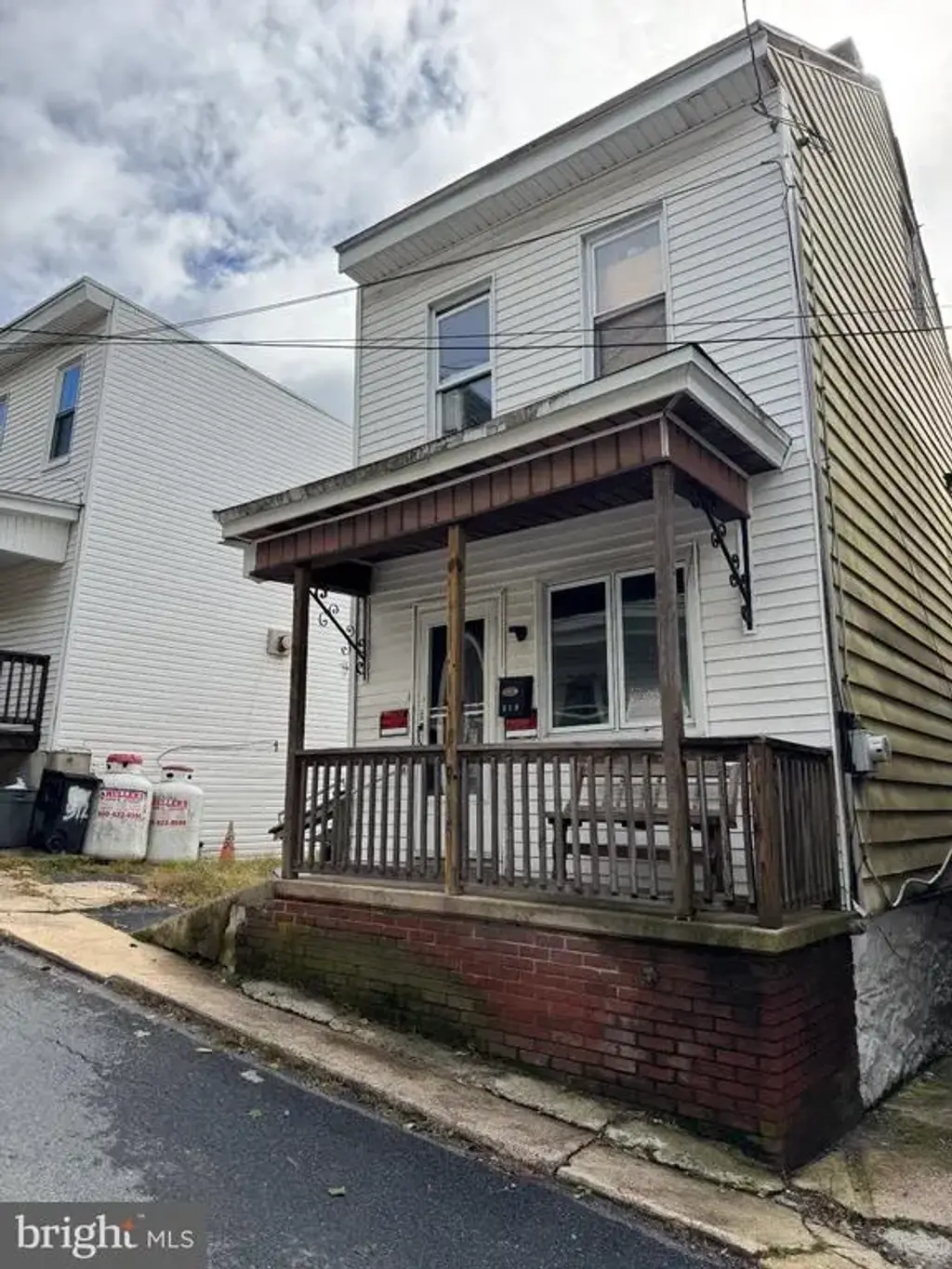 318 W Chester St, SHENANDOAH