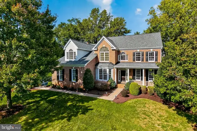 12707 Young Ln, North Potomac