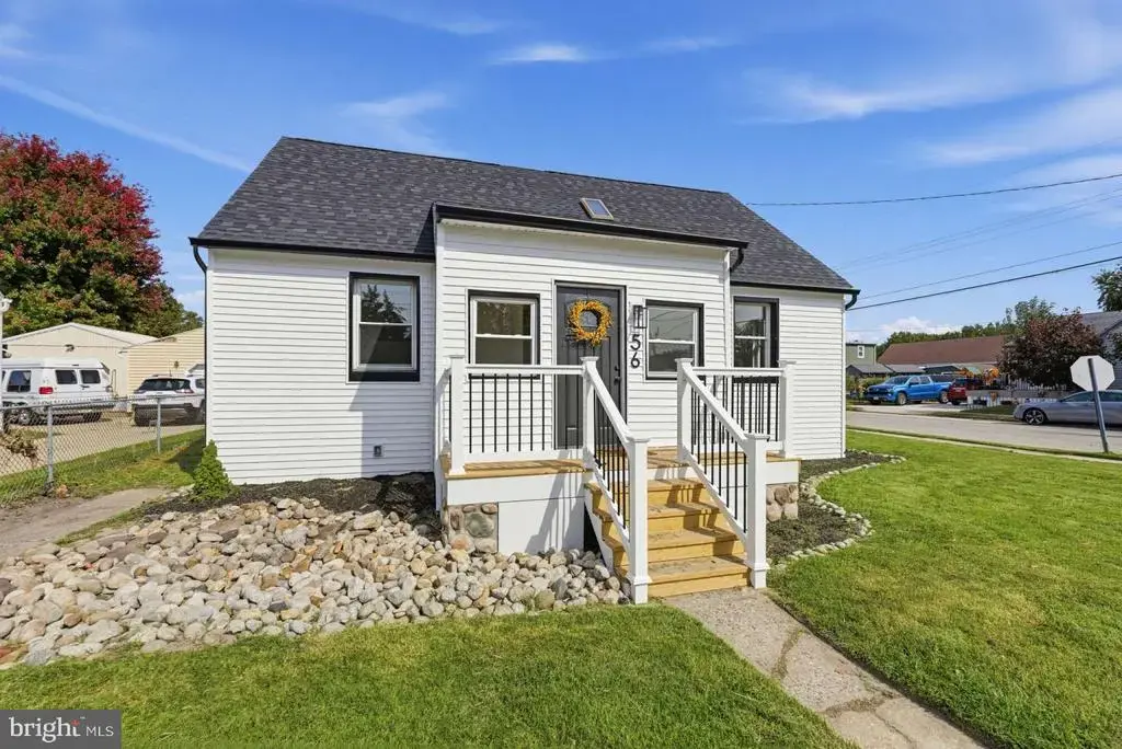 56 Union St, PENNSVILLE