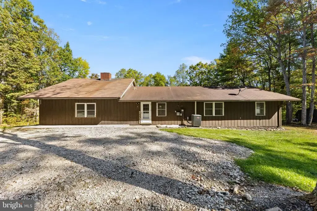 51 Sarah Ln, BASYE