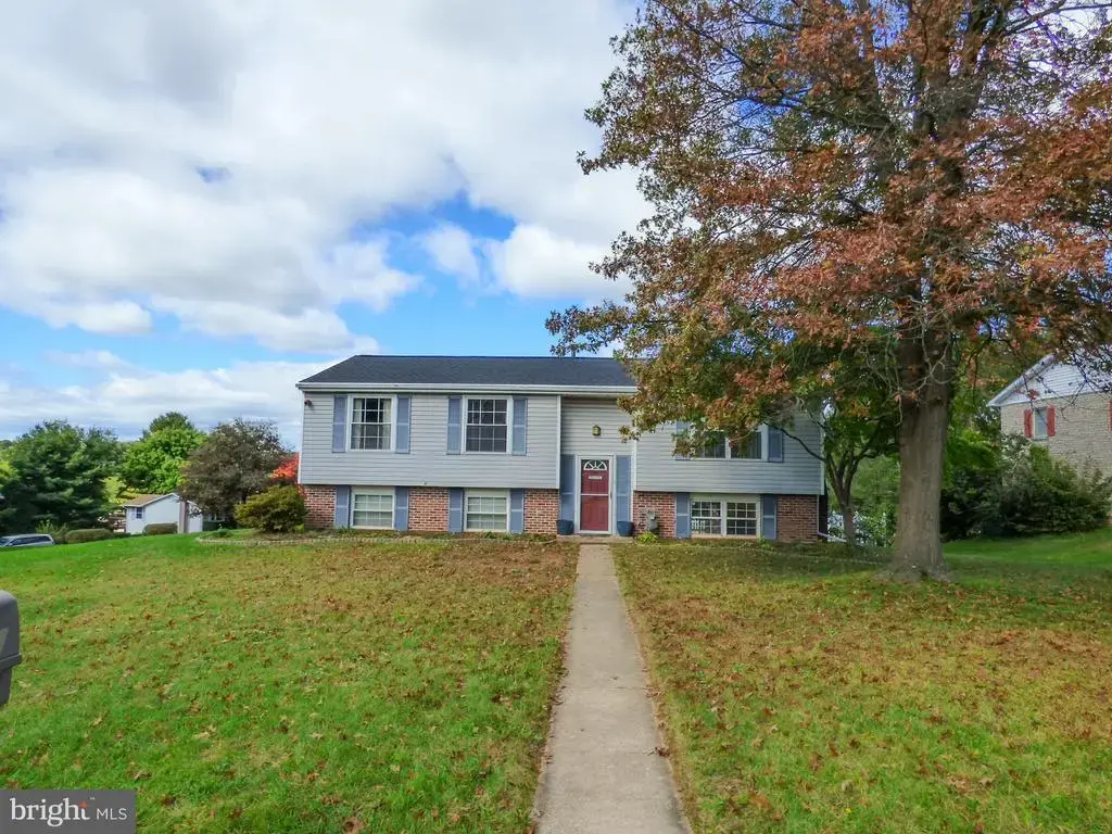 401 Dartha Dr, DALLASTOWN