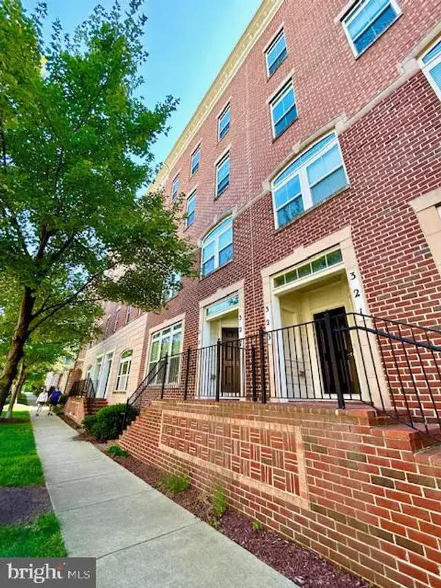 327 Community Center Ave, Gaithersburg