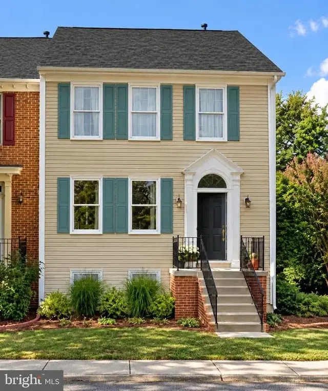 7420 Heatherfield Ln, Alexandria