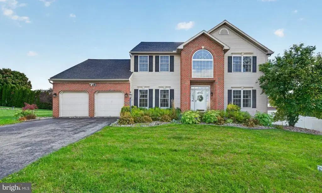 226 Loyalsock Dr, DOUGLASSVILLE