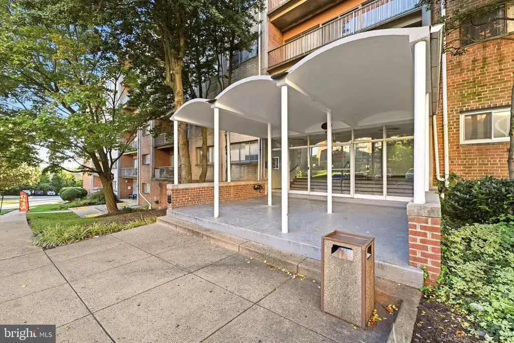 5801 Quantrell Ave #209, ALEXANDRIA