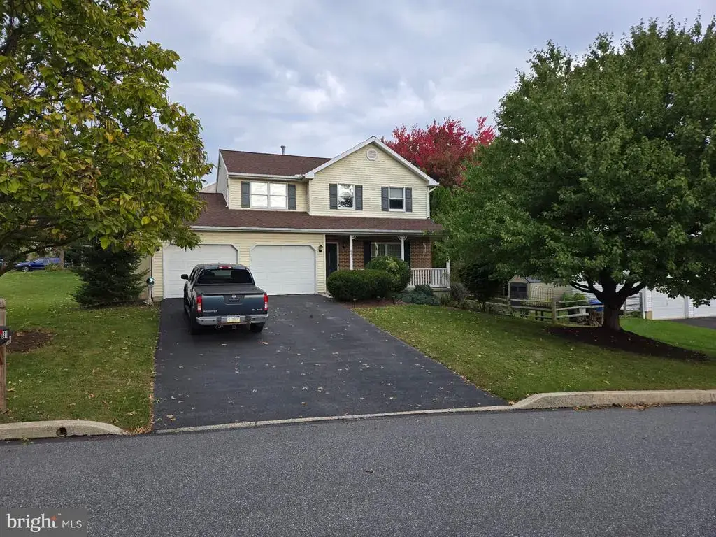 821 Whitner Rd, READING