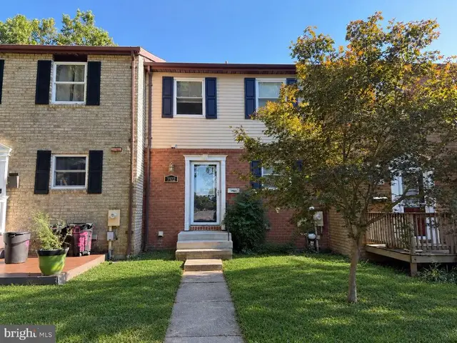 9322 Fitzharding Ln, Owings Mills