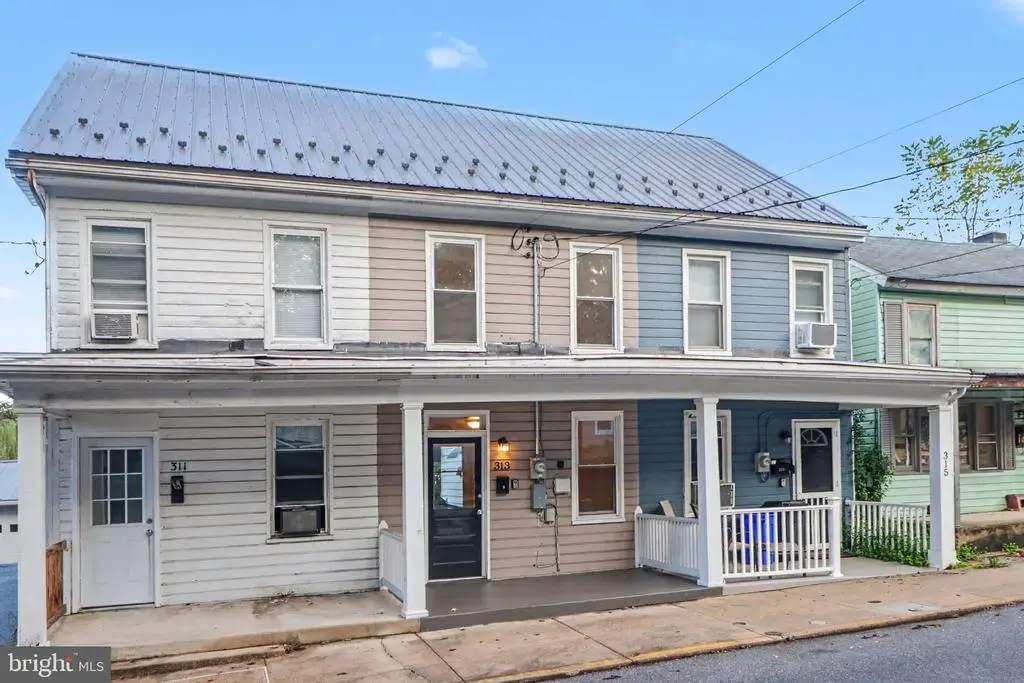 313 E Burd St, SHIPPENSBURG