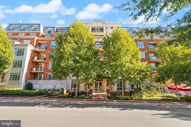 6900 Fleetwood Rd #315, Mclean