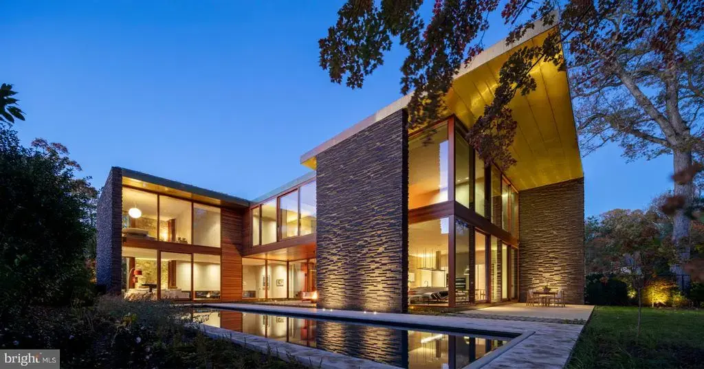 3125 Chain Bridge Rd Nw, WASHINGTON