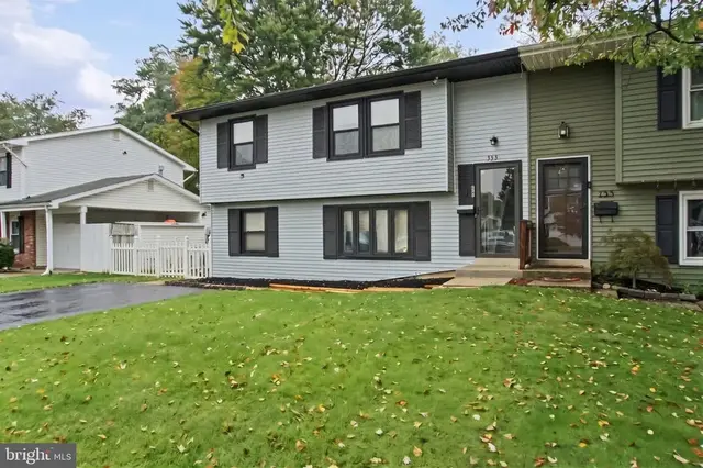 733 Chapelgate Dr, Odenton