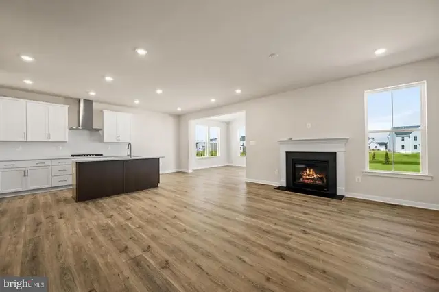 131 Hammersmith Way, Bear