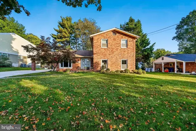 929 Clintwood Dr, Silver Spring