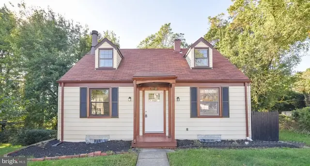 8742 Lackawanna Ave, Parkville