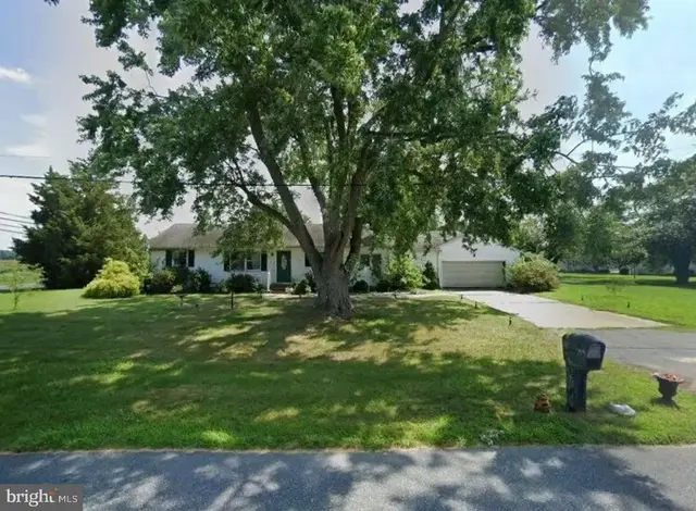 101 Sycamore Ln, Laurel