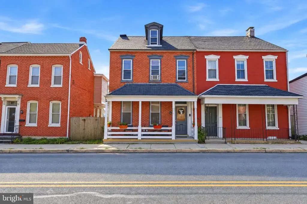 240 N 3rd St, COLUMBIA