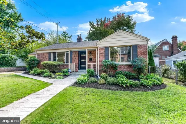 6015 Forest Rd, Cheverly