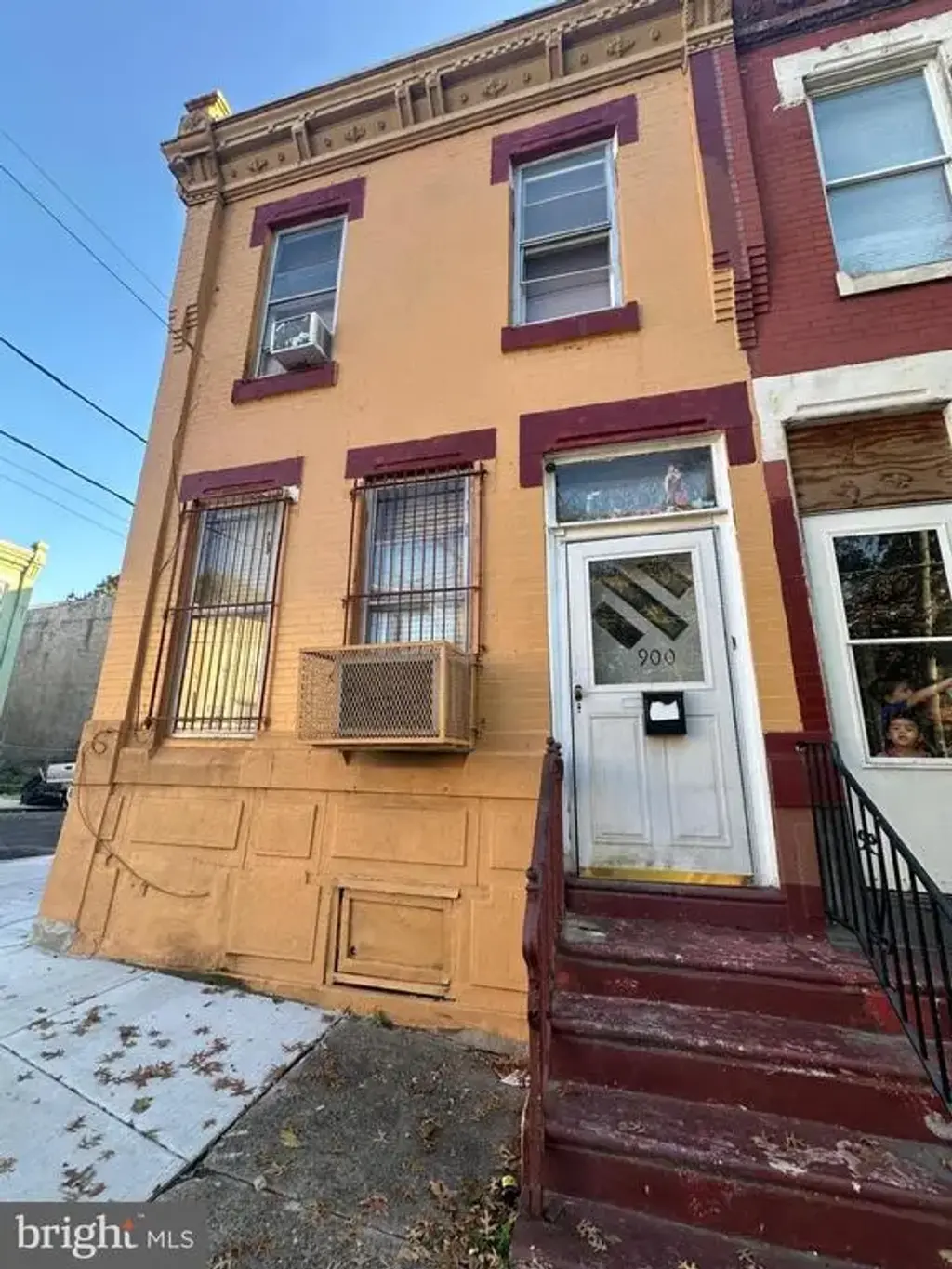 900 W Cambria St, PHILADELPHIA