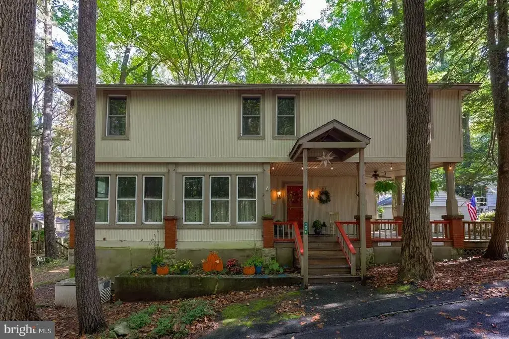 703 1st St, MOUNT GRETNA