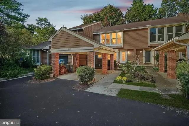 11410 Orchard Green Ct, Reston