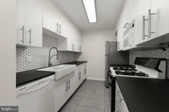 21 Silverwood Cir #4, Annapolis