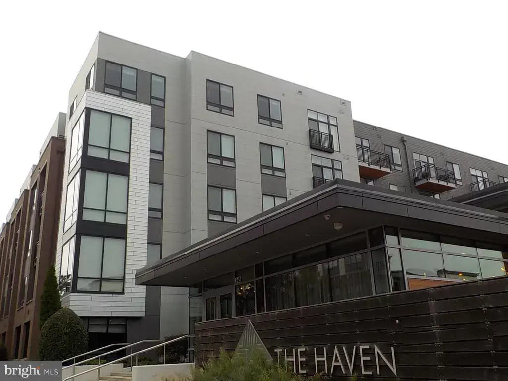 145 Riverhaven Dr #233, OXON HILL