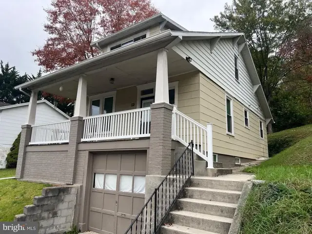 1014 Harding Ave, Cumberland