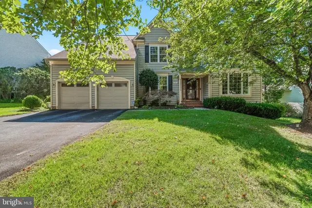 10508 Chesham Way, Woodstock